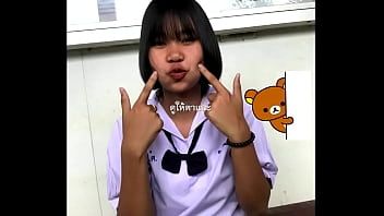 Riproduci Ragazza teenager tailandese si masturba in webcam show