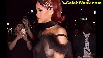 Jouer Rihanna nue chatte nip glisse titslips voir à travers et plus