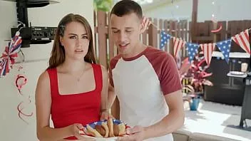 تشغيل مثير فاتنة قرنية مع شخصية لطيفة في الحرارة من أجل سخيف - سيلينا الحب - السكتات الدماغية العائلية