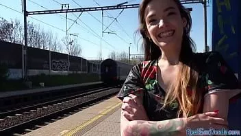 Redare Reality pov tatuat babe public în aer liber futut 4money