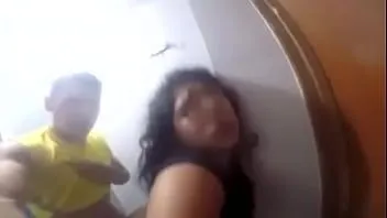 Redare Eu și vărul meu vitreg sunt excitați unul pentru celălalt