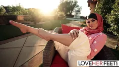 Reproducir La pervertida provocación y adoración de los pies JOI de Sophia Leone