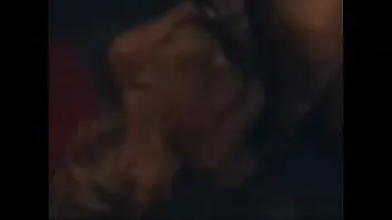 Reproducir La joven helga tiene la primera vez anal engañando a su marido después de la boda con un gigoló en un club de swingers holandés