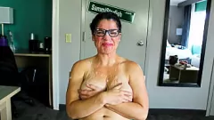play パブリック屈辱Bukkake：Sammi Starfishの恥ずべきインタビュー