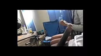 Reproducir Mejor amigo convencido de chuparme la polla (mientras fuma)