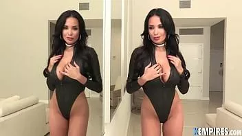 Reproducir Anissa kate su épico creampie por el culo