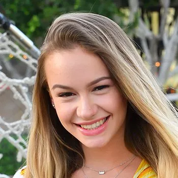 قناة Naomi Swann